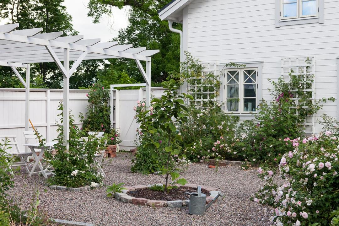 Enköping Vallby Cottage מראה חיצוני תמונה