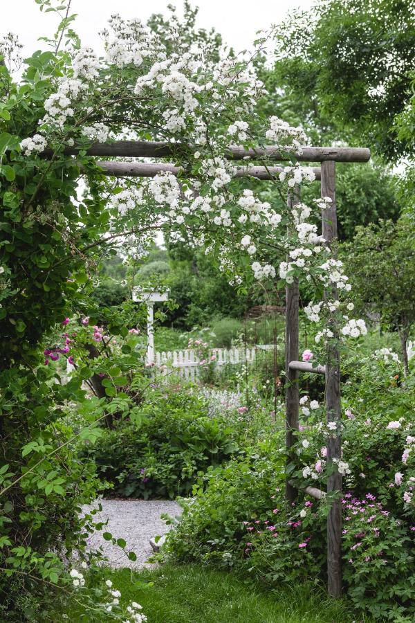 Enköping Vallby Cottage מראה חיצוני תמונה